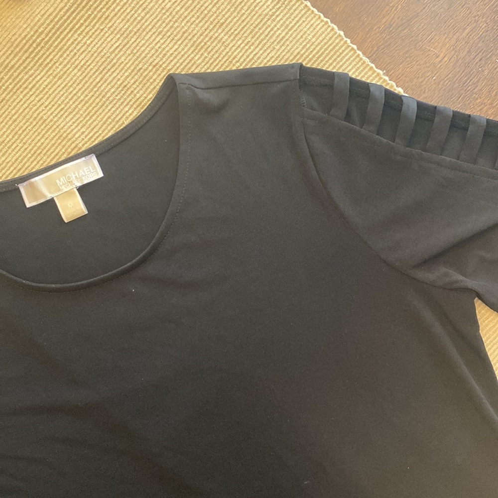 Women’s Michael Kors black top (M)